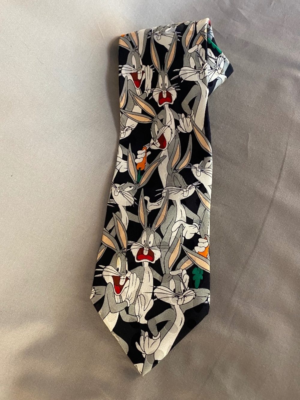 Looney Tunes Mania men's handmade silk necktie featuring Bugs Bunny